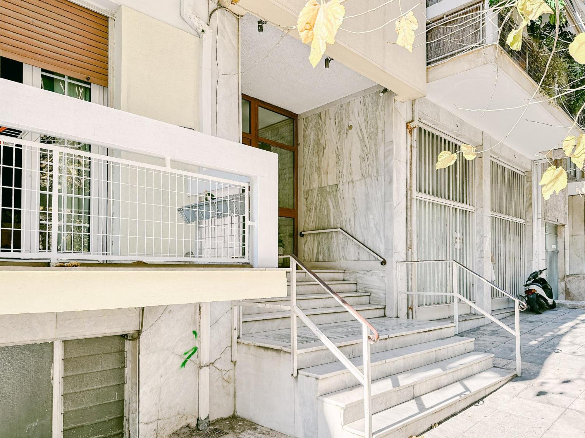 Quiet Home In Katehaki Metro. Афины Экстерьер фото
